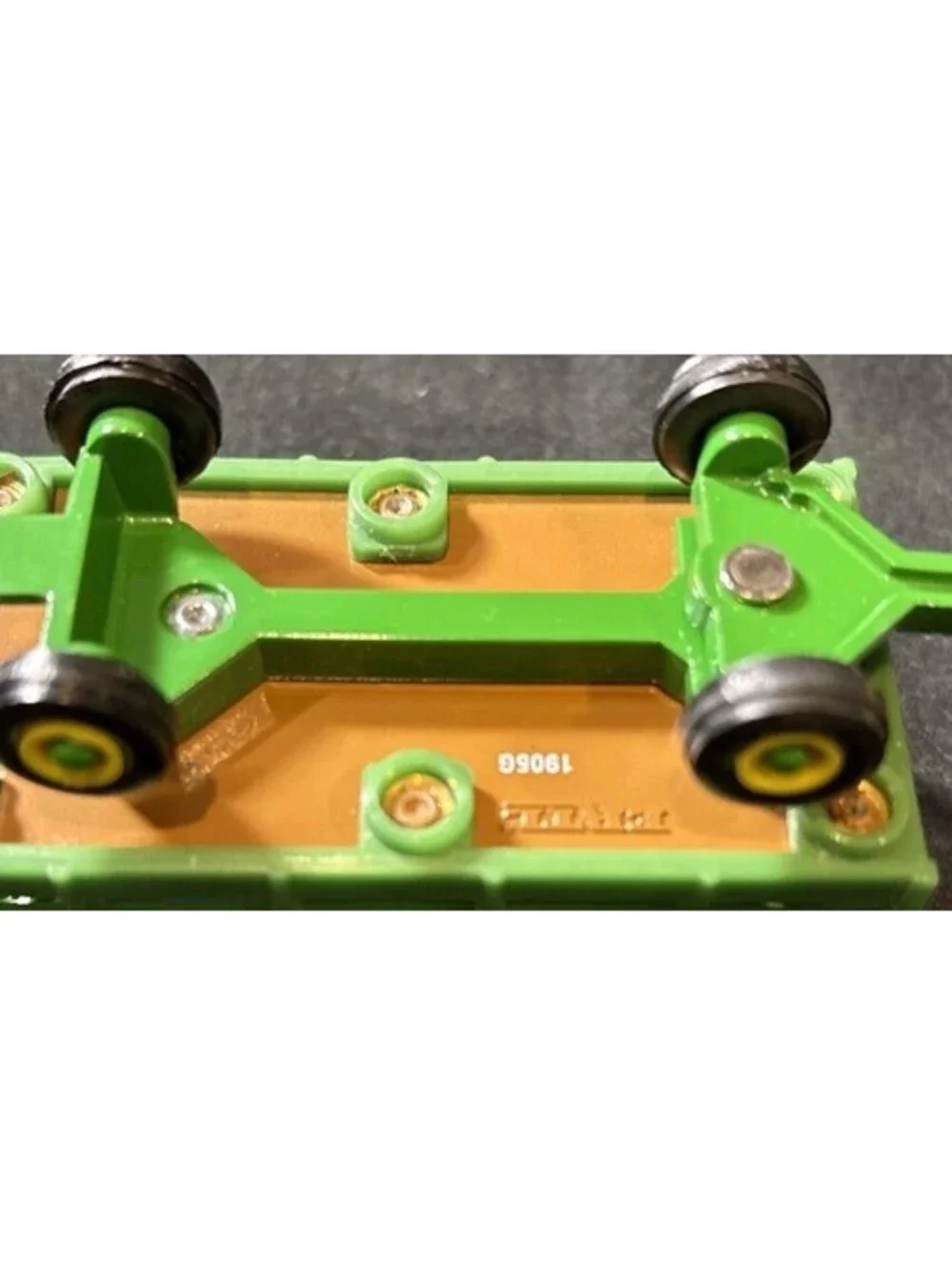 Vintage John Deere Bale Throw Wagon Die-cast Ertl Hay Wagon 1/64 Loose Great Con